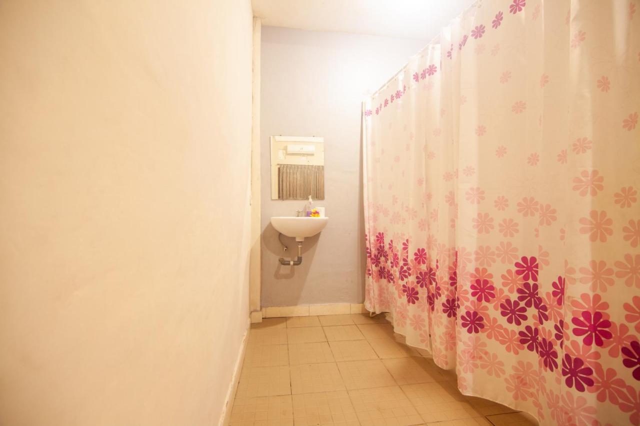 Putra Dadi Guest House Canggu Exterior foto